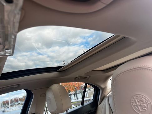 Used 2019 Alfa Romeo Giulia Ti w/ Quick Order Package 22X Lusso image 20