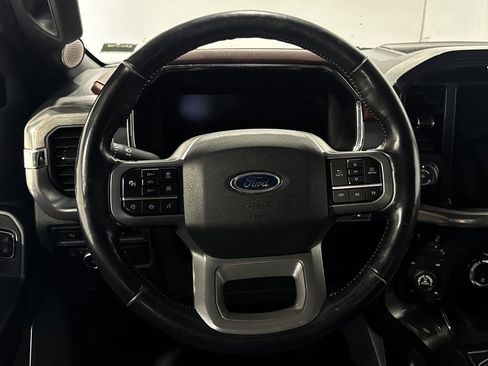 Used 2021 Ford F150 Lariat w/ Equipment Group 502A High AWD/4WD image 4