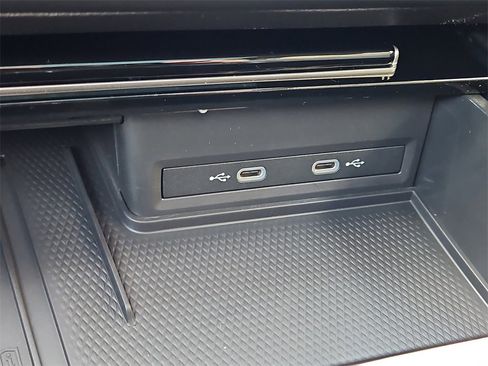 New 2026 Volkswagen Atlas SE image 11