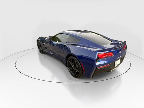 Used 2019 Chevrolet Corvette Stingray Coupe RWD image 6