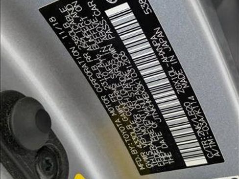 Used 2019 Toyota C-HR Limited FWD image 23