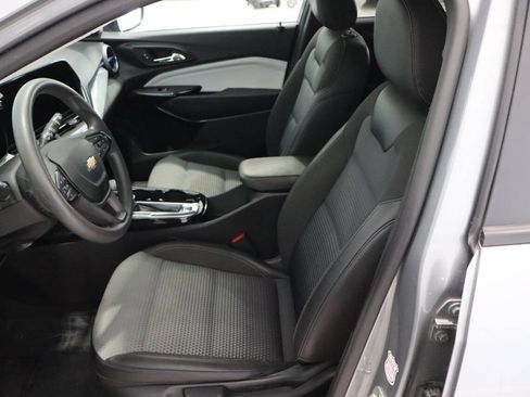 Used 2024 Chevrolet Trax LT FWD image 13