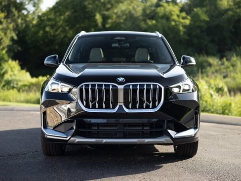 Used 2025 BMW X1 xDrive28i w/ Convenience Package AWD/4WD image 10