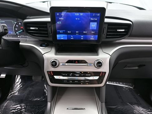 Used 2022 Ford Explorer XLT RWD image 25