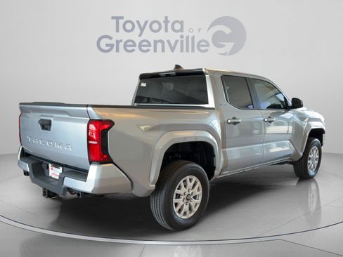 Used 2025 Toyota Tacoma SR5 RWD image 5
