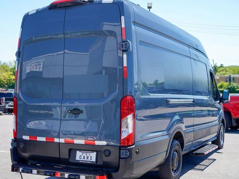 Used 2020 Ford Transit 250 148 High Roof Extended RWD image 7