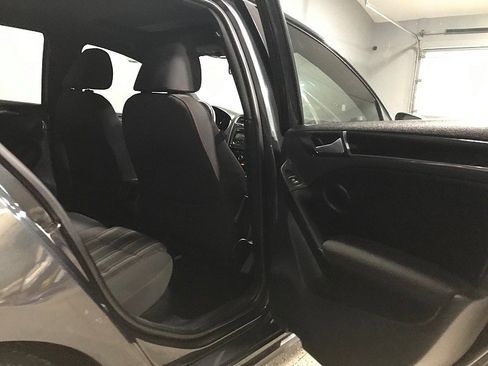 Used 2012 Volkswagen GTI 4-Door image 18