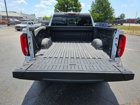 Used 2020 GMC Sierra 1500 Denali w/ Denali Premium Package AWD/4WD image 18
