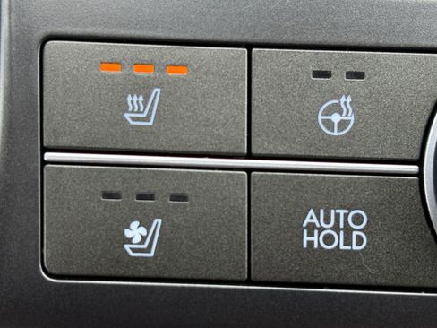Used 2024 Hyundai Kona Limited AWD/4WD image 6