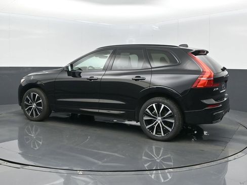 Used 2024 Volvo XC60 B5 Plus image 13
