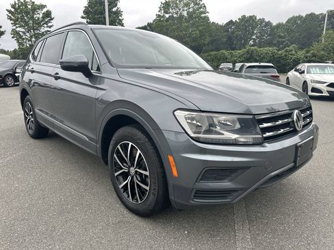 Used 2021 Volkswagen Tiguan SE FWD image 7