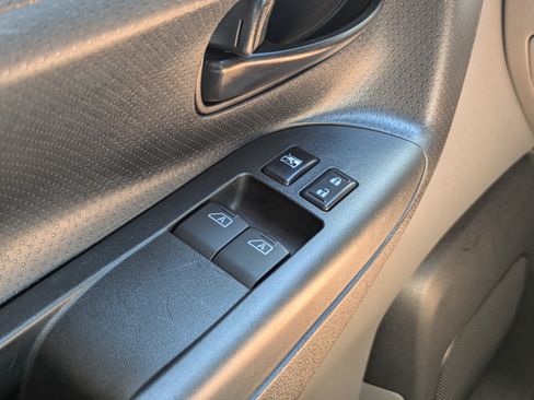 Used 2020 Nissan NV200 S w/ Sliding Glass Door Package FWD image 22
