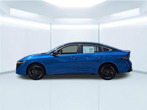 New 2026 Nissan Sentra SR w/ Floor Mat Package FWD image 2