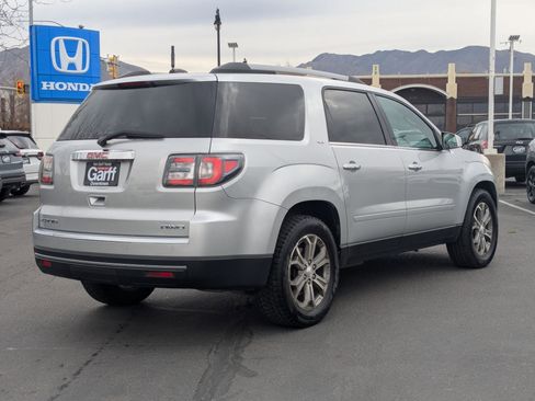 Used 2016 GMC Acadia SLT image 3
