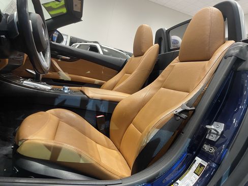 Used 2014 BMW Z4 sDrive35i image 11