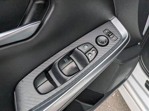 Used 2023 Nissan Sentra SR w/ Electronics Package FWD image 23