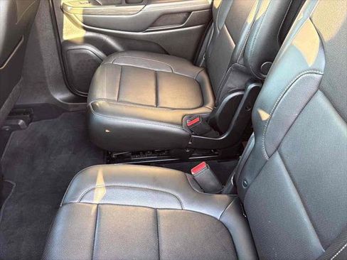 Used 2020 GMC Acadia SLT AWD/4WD image 25