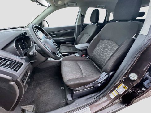 Used 2024 Mitsubishi Outlander Sport AWD image 9