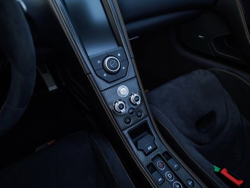 Used 2016 McLaren 675LT Spider image 58