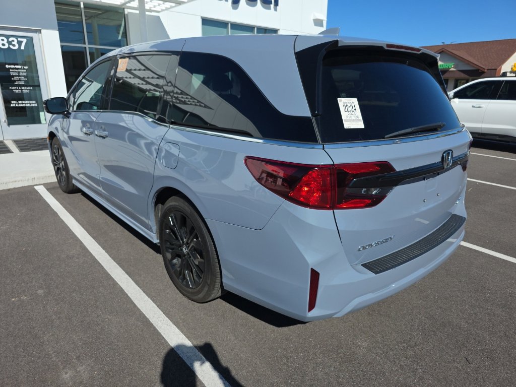 Used 2025 Honda Odyssey Sport-L image 10