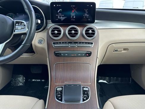 Used 2021 Mercedes-Benz GLC 300 4MATIC image 13