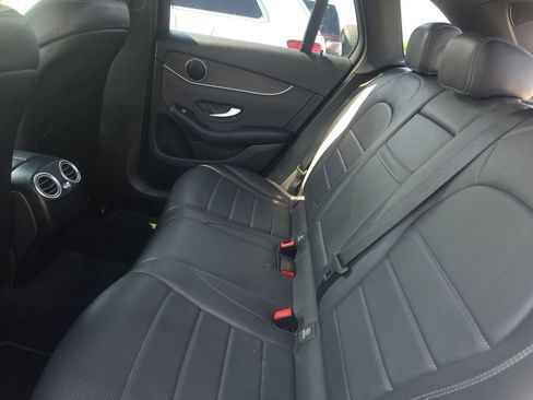 Used 2021 Mercedes-Benz GLC 300 w/ Premium Package image 15