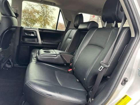 Used 2016 Toyota 4Runner Limited image 18