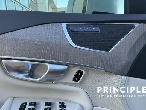 Used 2023 Volvo XC90 B5 Plus w/ Protection Package Premier image 25