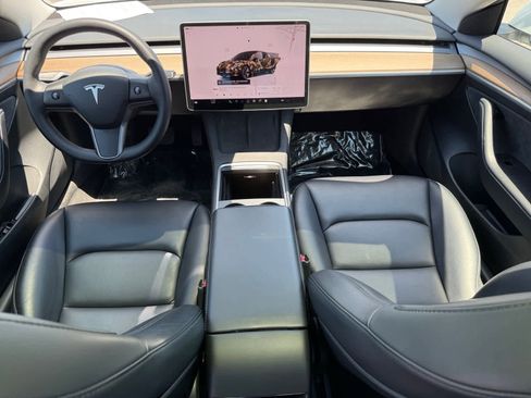 Used 2023 Tesla Model 3 Standard Range RWD image 12