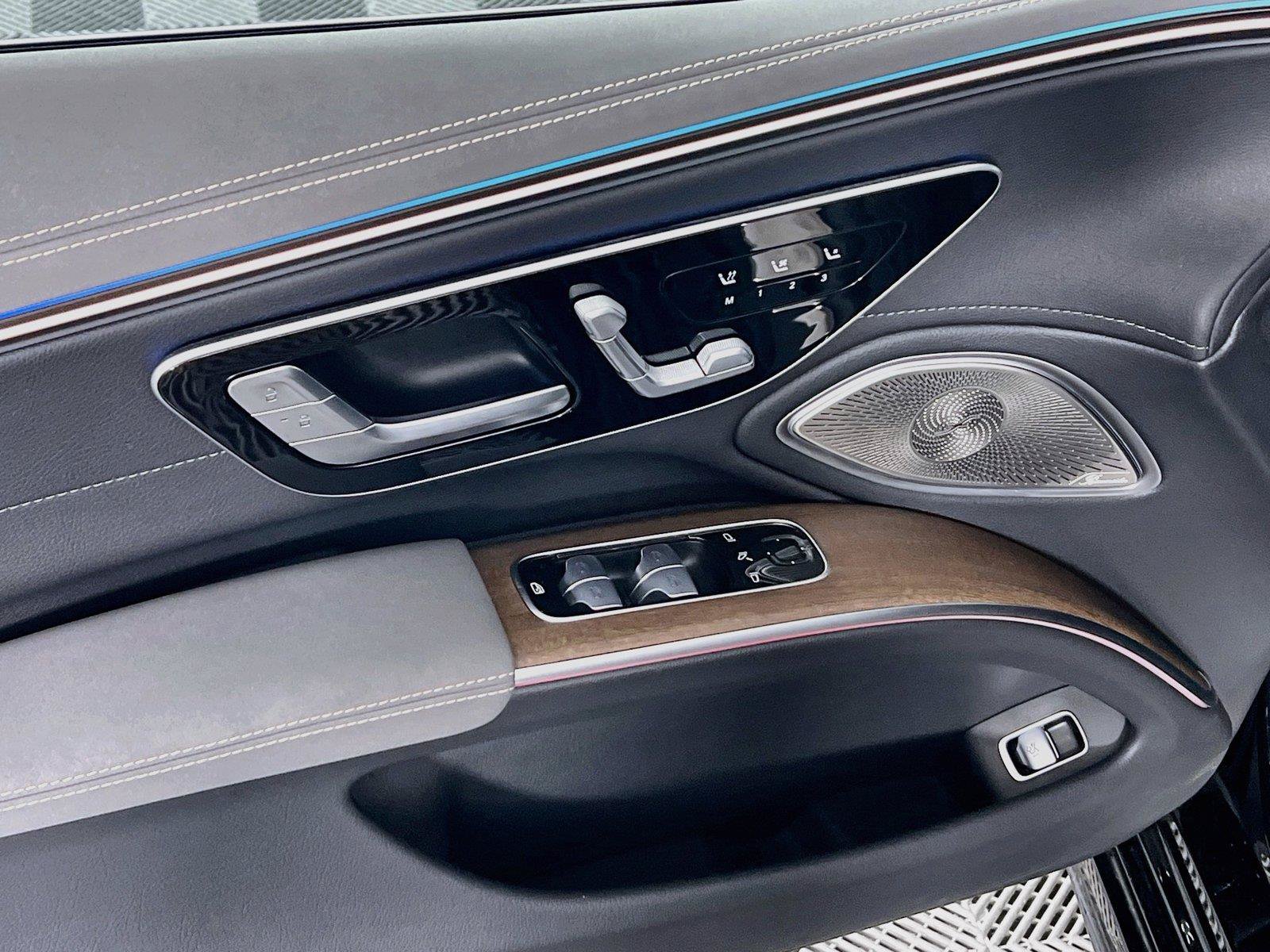 Certified 2023 Mercedes-Benz EQS 580 4MATIC Sedan image 19