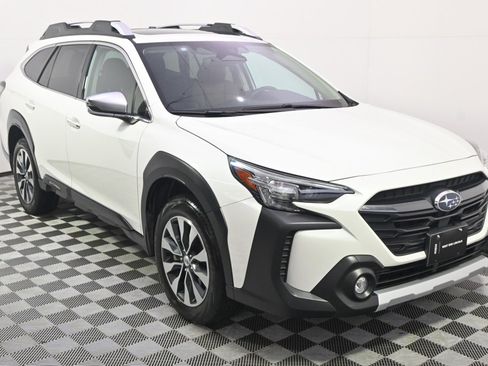 Used 2024 Subaru Outback Touring image 8