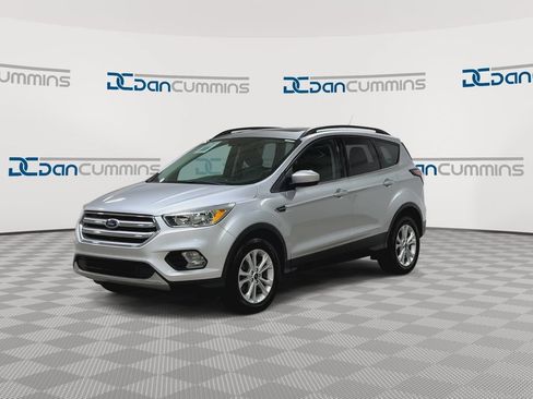 Used 2018 Ford Escape SE AWD/4WD image 5