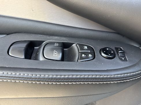 Used 2022 Nissan Murano SV w/ SV Midnight Edition Package AWD/4WD image 15