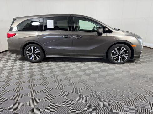 Used 2019 Honda Odyssey Elite image 8