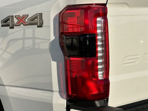 New 2026 Ford F250 Lariat w/ Lariat Premium Package AWD/4WD image 25