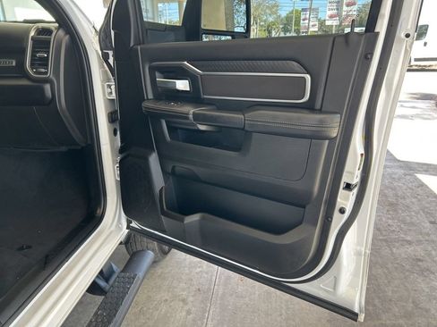 Used 2025 RAM 3500 Big Horn AWD/4WD image 29