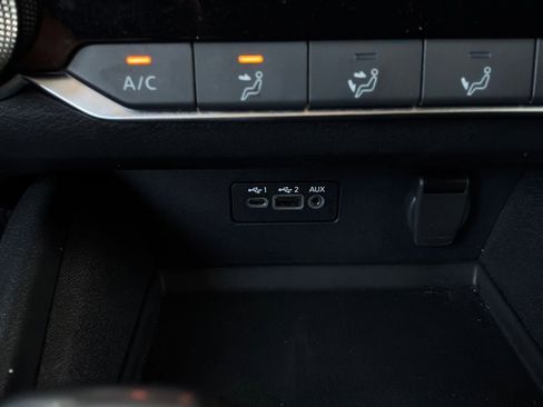Used 2025 Nissan Altima 2.5 SV FWD image 25