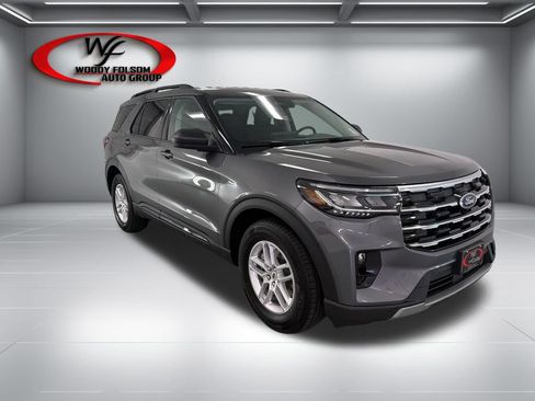 New 2026 Ford Explorer Active w/ Active Comfort Package RWD image 3