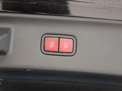 Used 2025 Mercedes-Benz S 580 4MATIC Sedan image 34