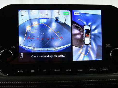 Used 2023 Nissan Rogue Platinum w/ Platinum Premium Package AWD/4WD image 23