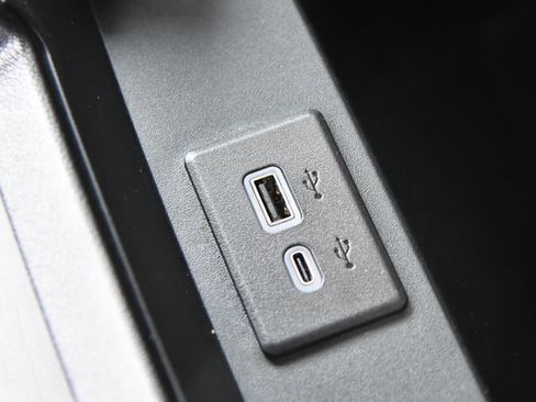 Used 2024 Chevrolet Tahoe LT image 28