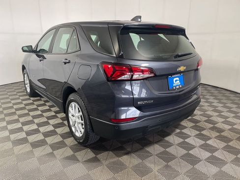 Used 2022 Chevrolet Equinox LS AWD/4WD image 5