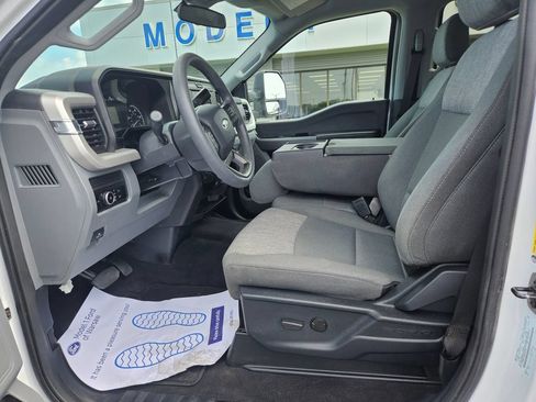 Used 2025 Ford F250 XLT w/ FX4 Off-Road Package AWD/4WD image 14