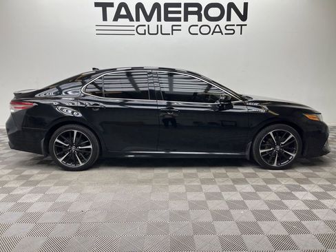 Used 2019 Toyota Camry XSE image 14