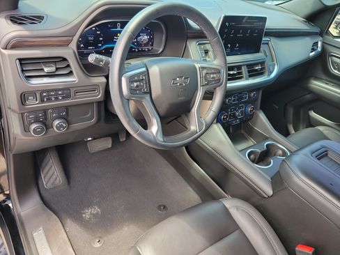 Used 2023 Chevrolet Tahoe Z71 w/ Luxury Package AWD/4WD image 14
