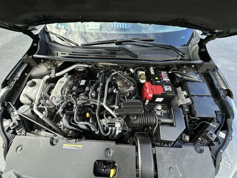 Used 2020 Nissan Sentra SR w/ Premium Package FWD image 18