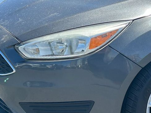 Used 2018 Ford Focus SE FWD image 12