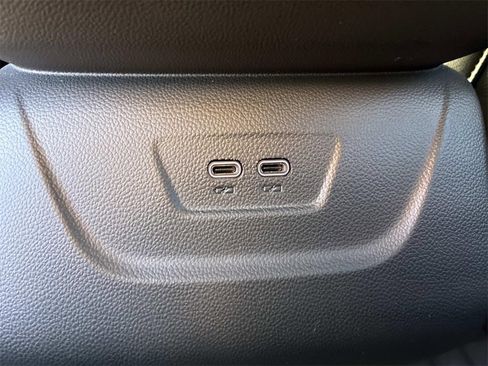 Used 2025 Chevrolet Blazer EV RS image 17