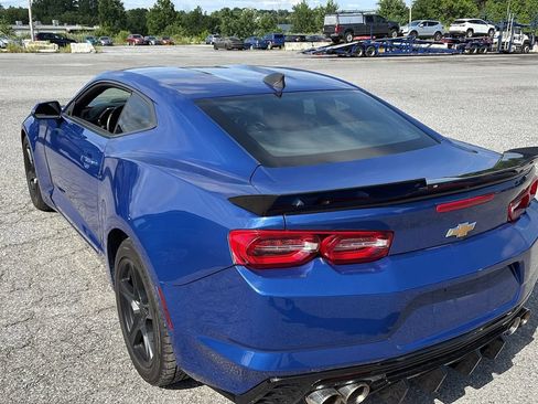 Used 2020 Chevrolet Camaro LT RWD image 5