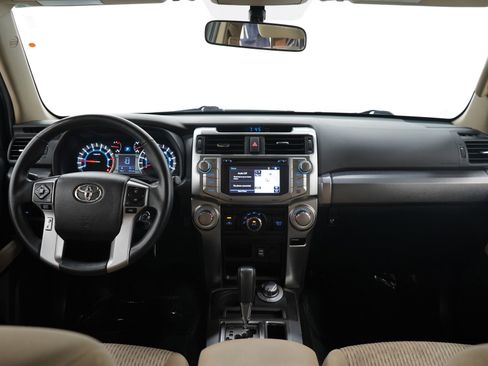 Used 2016 Toyota 4Runner SR5 AWD/4WD image 15